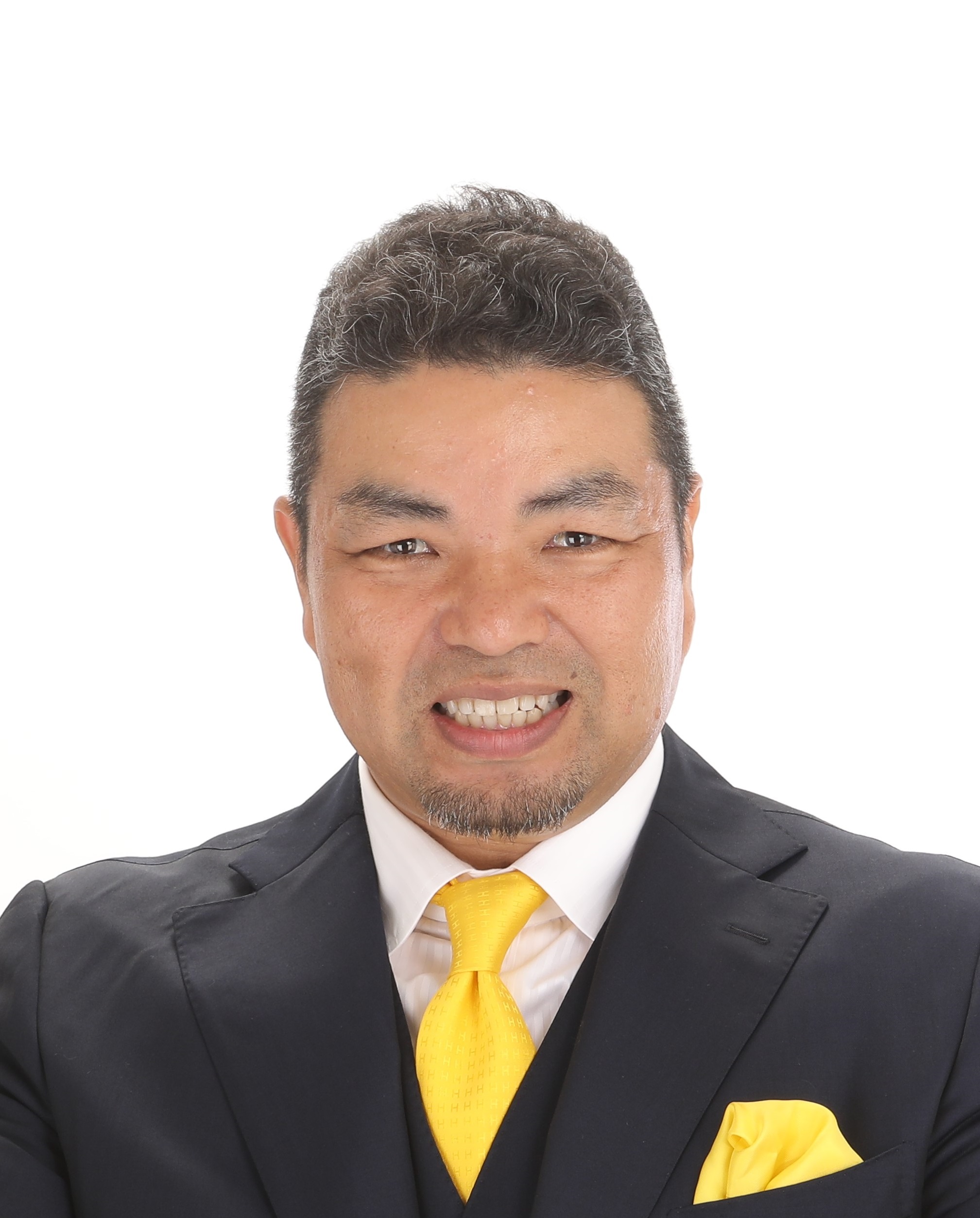 挨拶をされる方のお写真